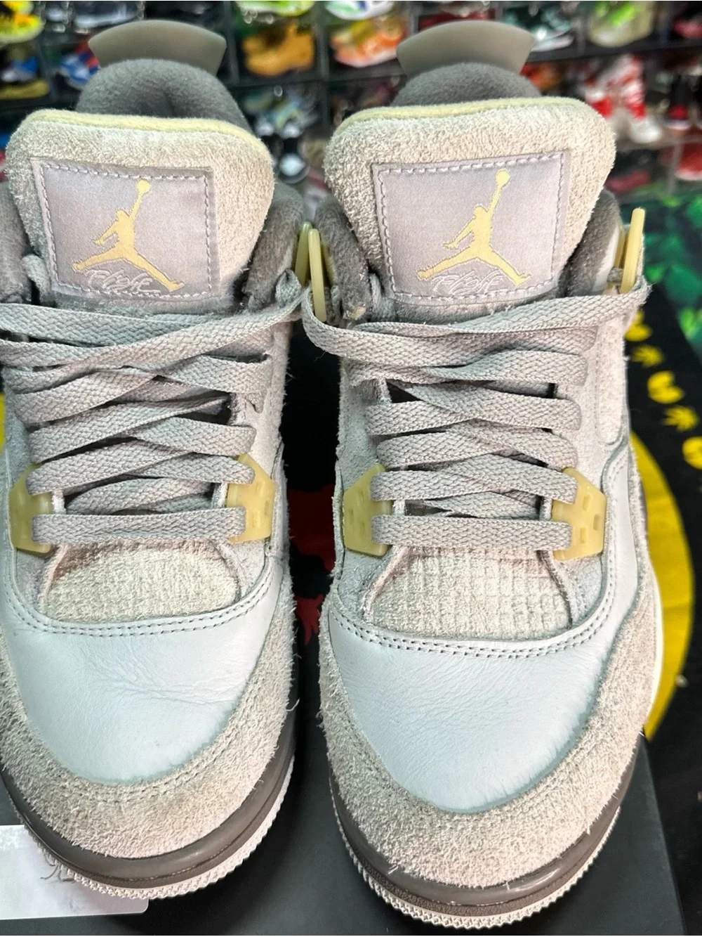Jordan 4 Retro SE Craft Photon Dust Size 5Y/6.5W